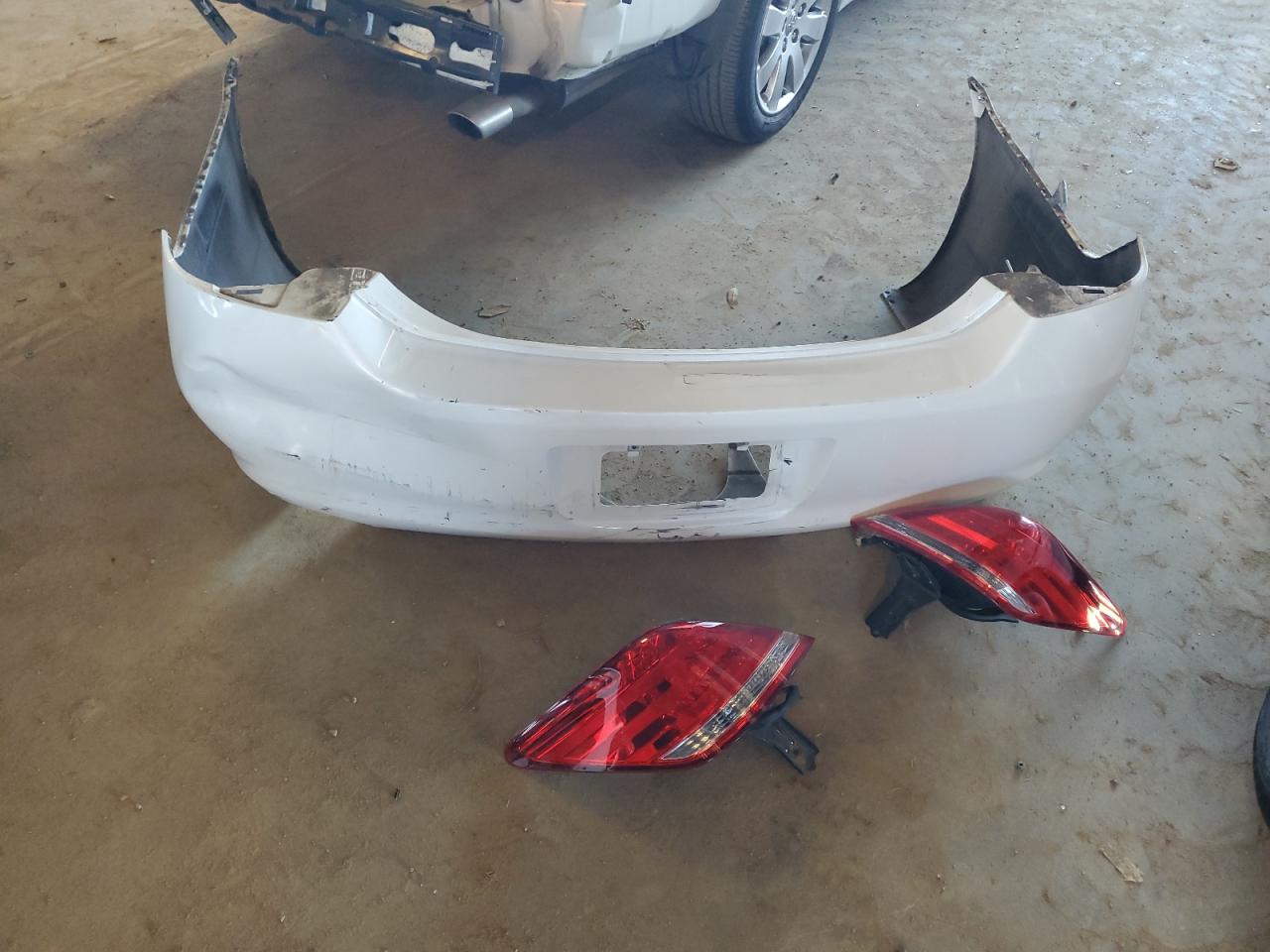2006 Toyota Avalon VIN 4T1BK36B26U141386 Copart auction photo, rear end damage thumbnail 12
