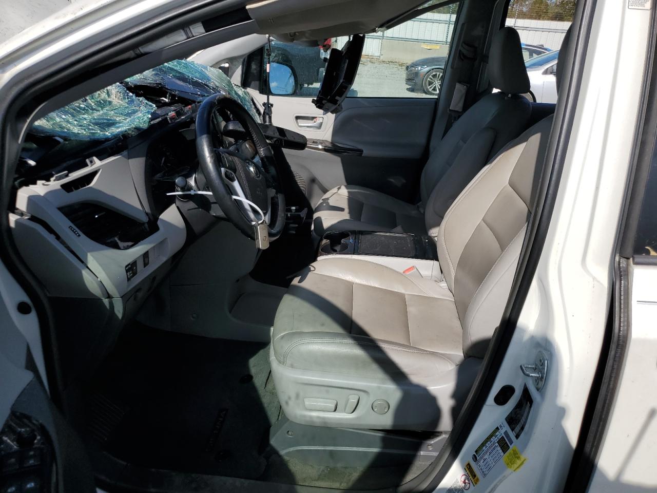 2015 Toyota Sienna VIN 5TDYK3DC4FS601646 Copart auction photo, all over damage thumbnail 7