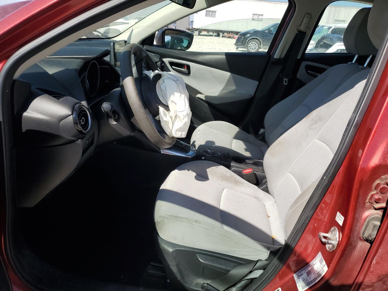 2019 Toyota Yaris VIN 3MYDLBYV9KY507252 Copart auction photo, front end damage thumbnail 7