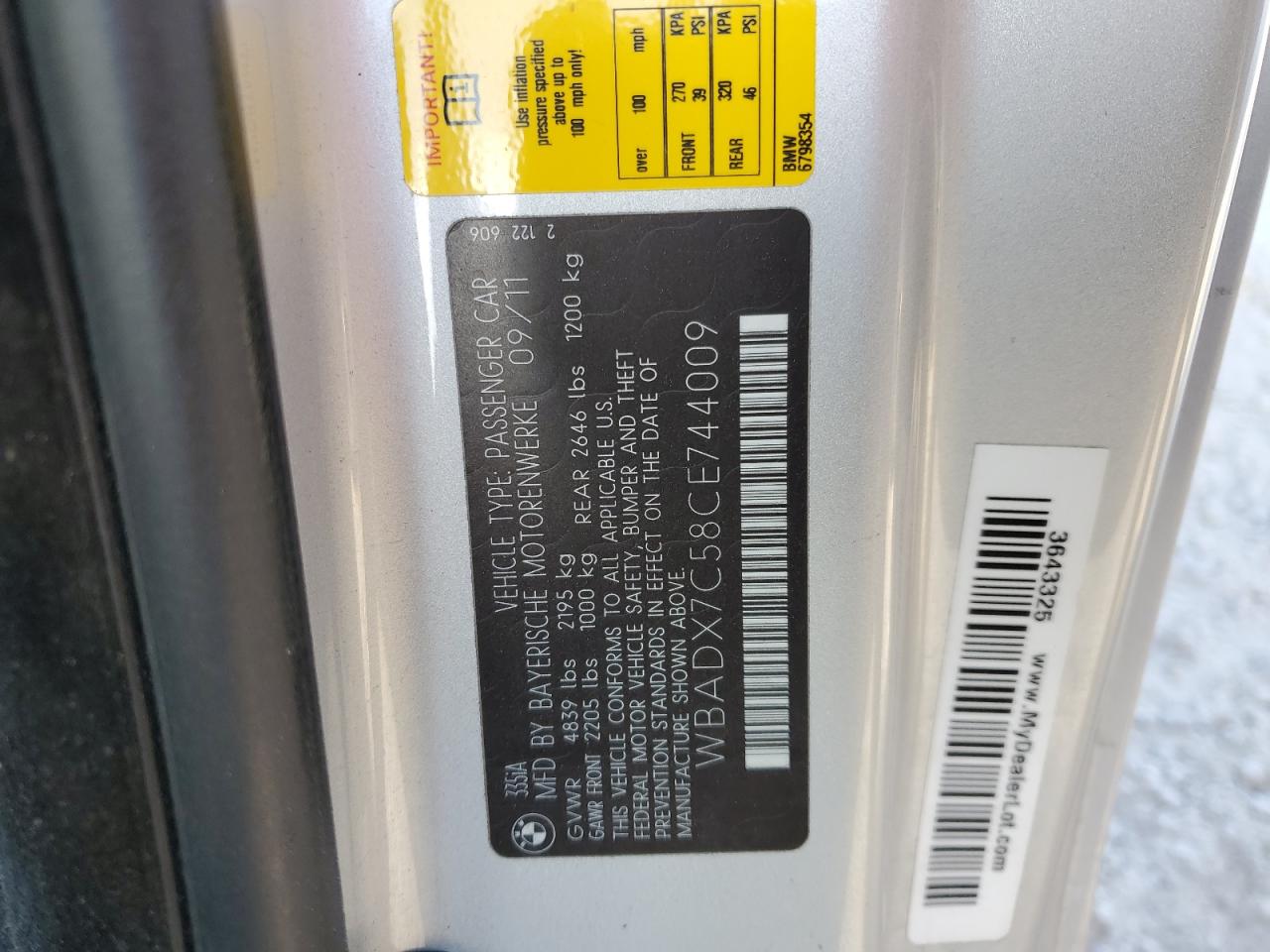 2012 BMW 3er VIN WBADX7C58CE744009 Copart auction photo, water/flood damage thumbnail 12