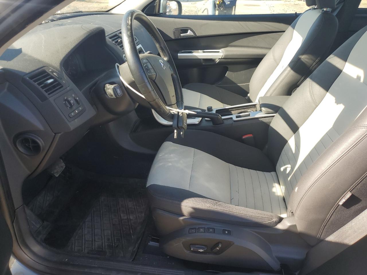 2011 Volvo C30 VIN YV1672MK9B2243742 Copart auction photo, top/roof / side damage thumbnail 7