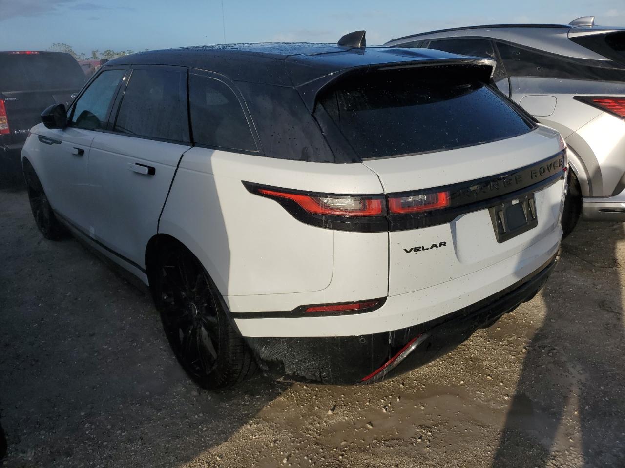 2021 Land Rover Range Rover VIN SALYT2EX6MA321853 Copart auction photo, water/flood damage thumbnail 2
