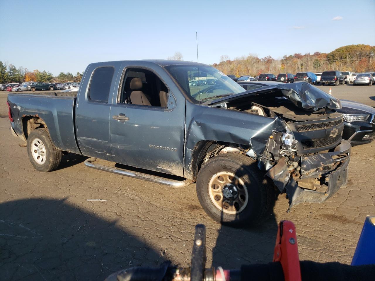 2011 Chevrolet Silverado VIN 1GCRKPEAXBZ189184 Copart auction photo, front end damage thumbnail 4