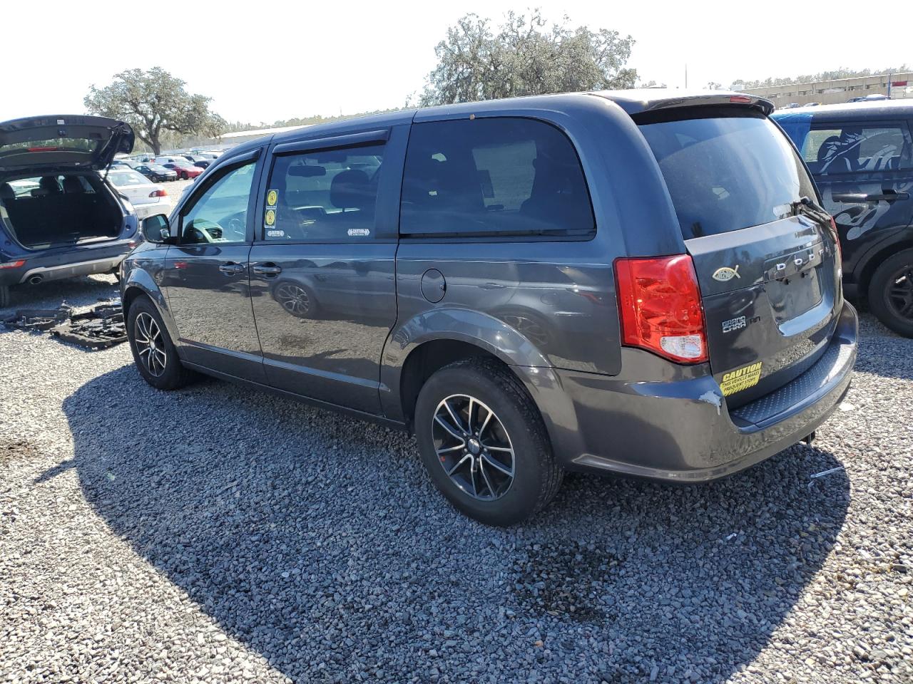 2018 Dodge Caravan VIN 2C4RDGCG2JR156383 Copart auction photo, side damage thumbnail 2