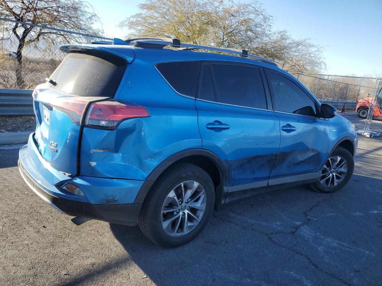 2017 Toyota RAV 4 VIN JTMRJREV8HD080861 Copart auction photo, rear end / side damage thumbnail 3