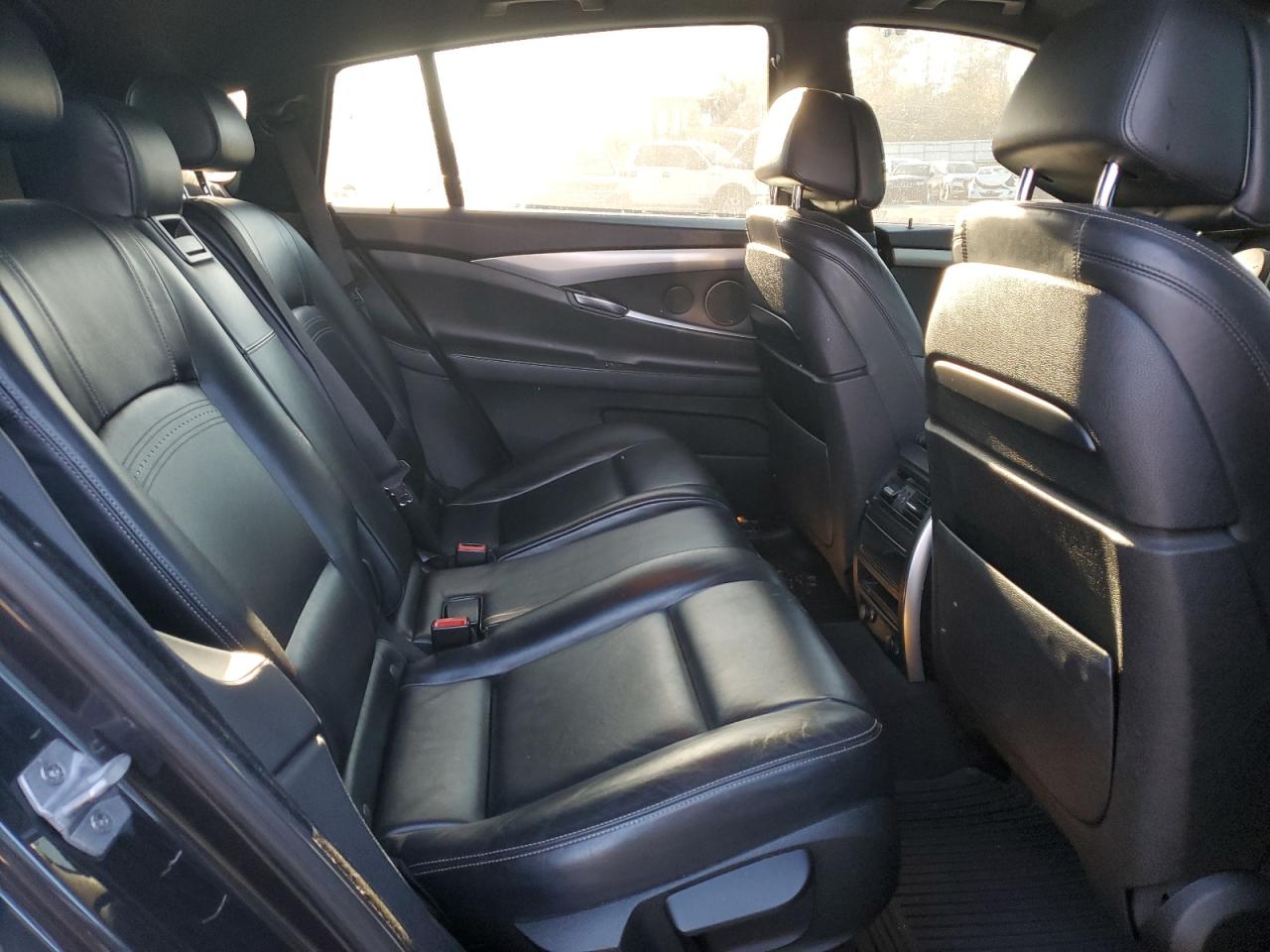 2015 BMW 5er VIN WBA5M2C50FD872125 Copart auction photo, front end / minor dent/scratches damage thumbnail 10