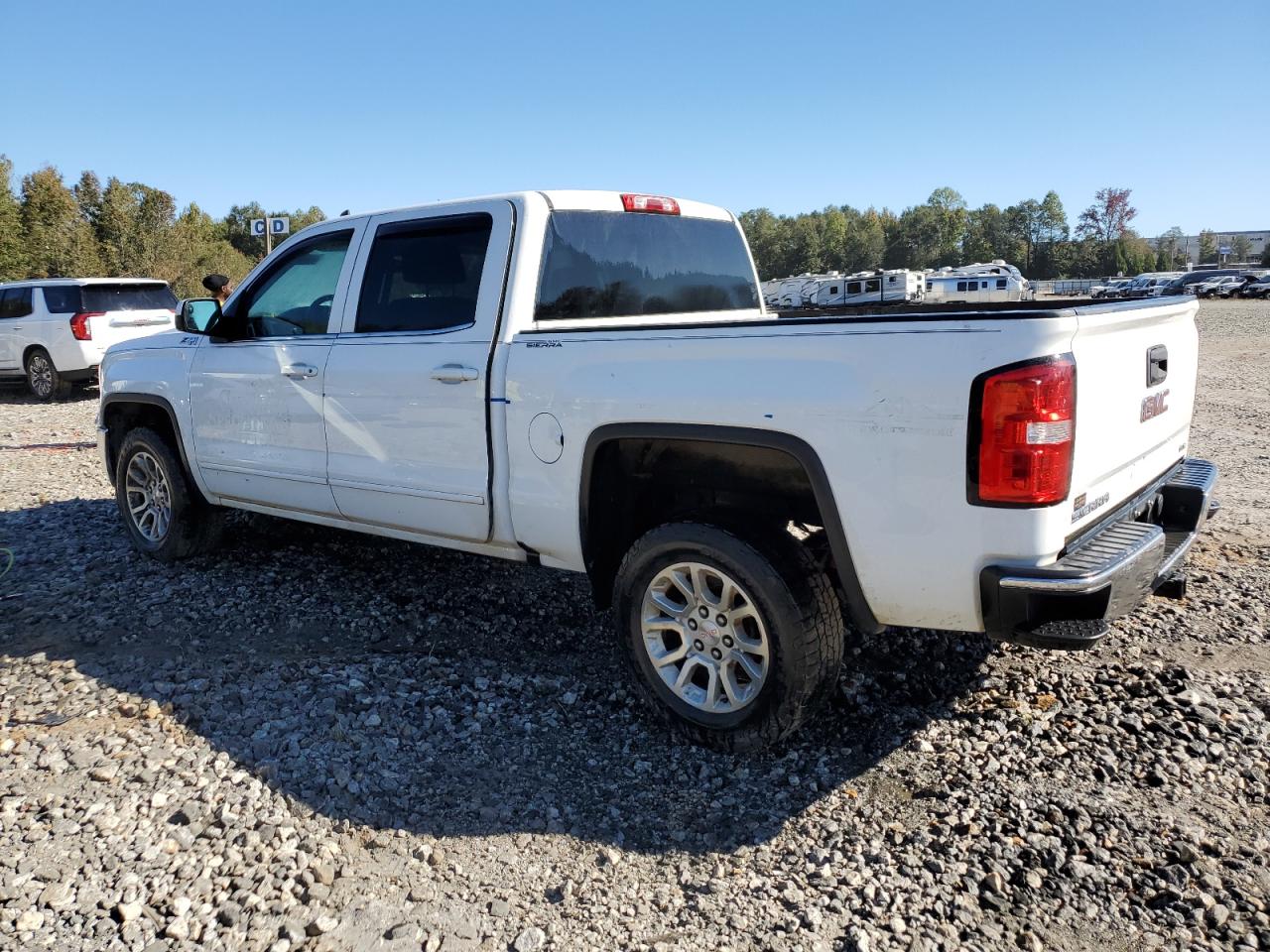 2018 GMC Sierra VIN 3GTU2MEC1JG122885 Copart auction photo, water/flood damage thumbnail 2