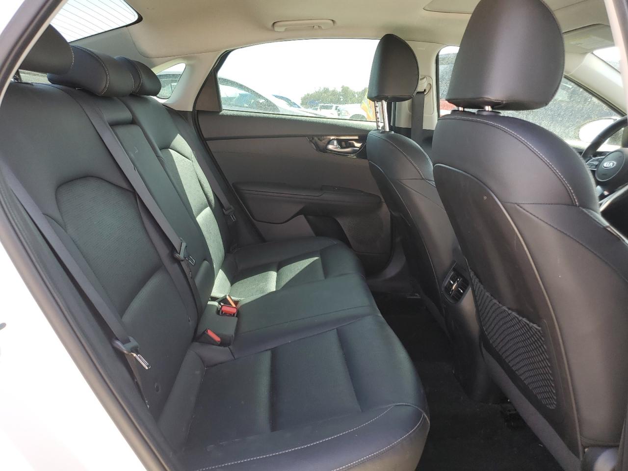 2021 KIA Forte VIN 3KPF54AD6ME323017 Copart auction photo, front end / minor dent/scratches damage thumbnail 10
