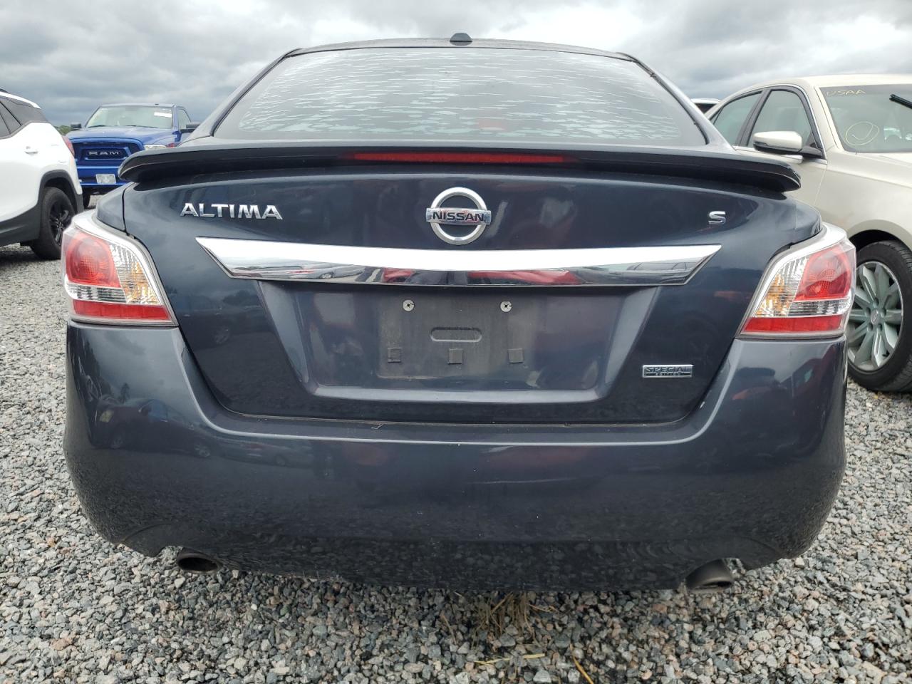 2015 Nissan Altima VIN 1N4AL3AP7FC463341 Copart auction photo, side damage thumbnail 6
