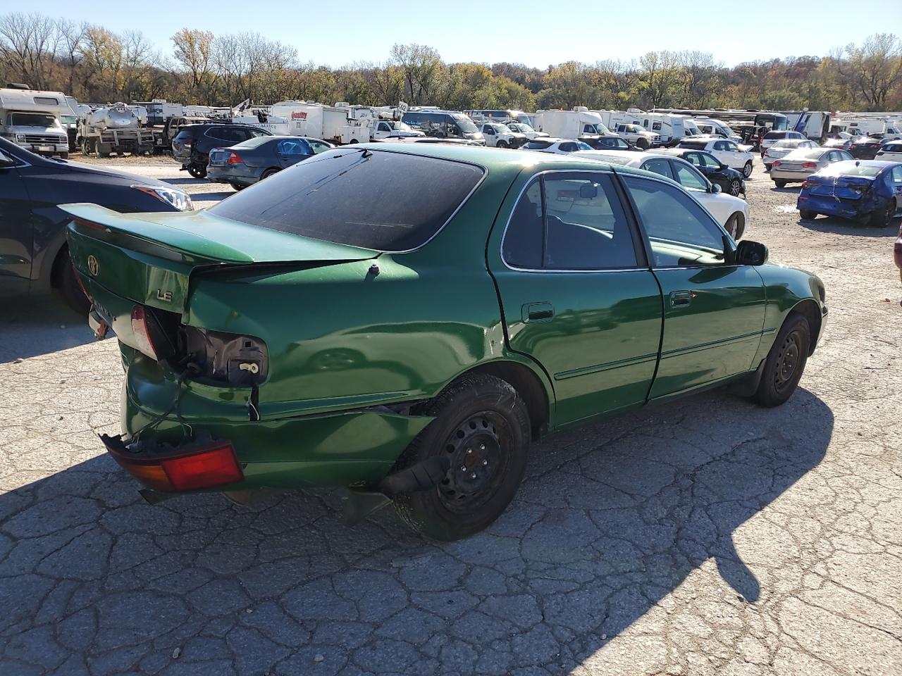 1996 Toyota Camry VIN 4T1BG12K1TU906501 Copart auction photo, rear end damage thumbnail 3