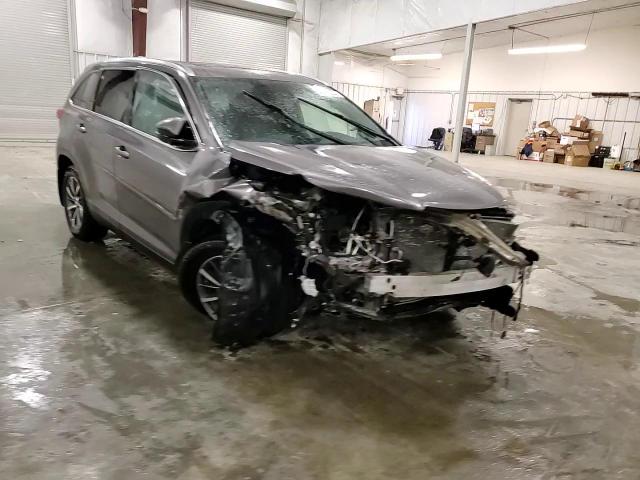 2019 Toyota Highlander VIN 5TDJZRFH9KS618624 Copart auction photo, front end / rear end damage thumbnail 12