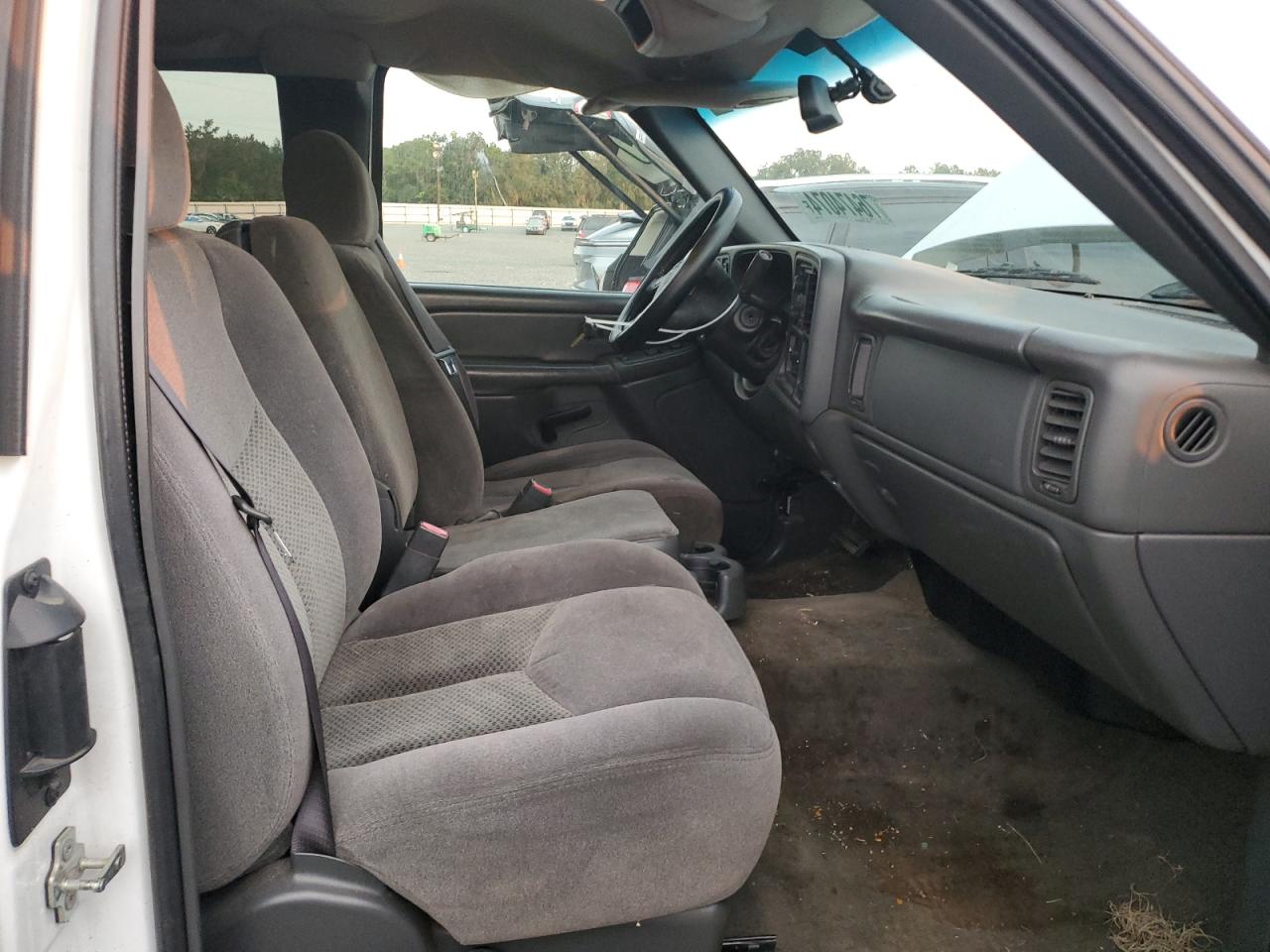2006 Chevrolet Silverado VIN 1GCEK19B06Z106687 Copart auction photo, side damage thumbnail 7