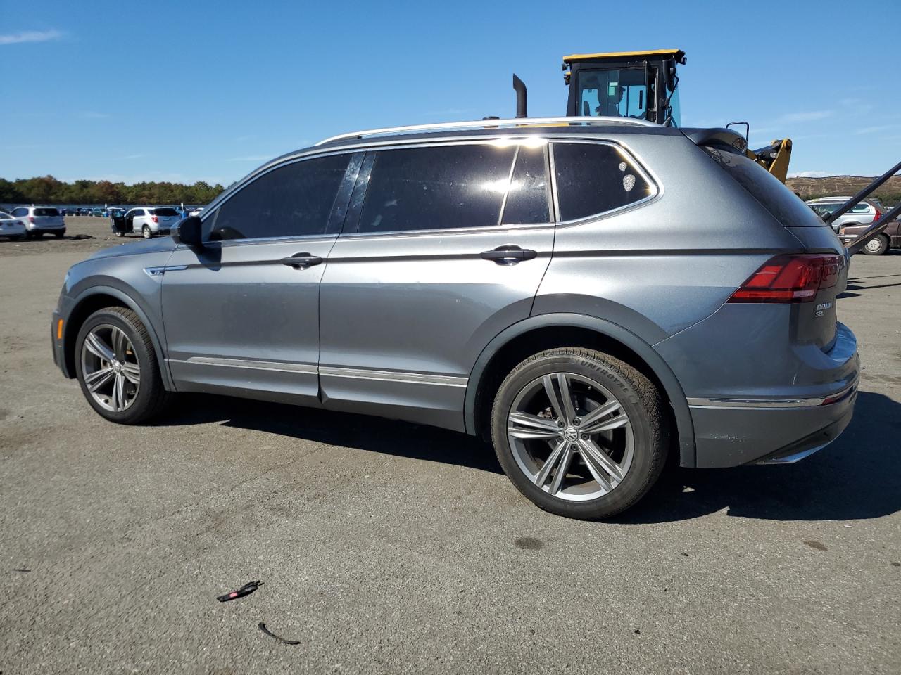 2019 Volkswagen Tiguan VIN 3VV2B7AX7KM005169 Copart auction photo, front end / side damage thumbnail 2