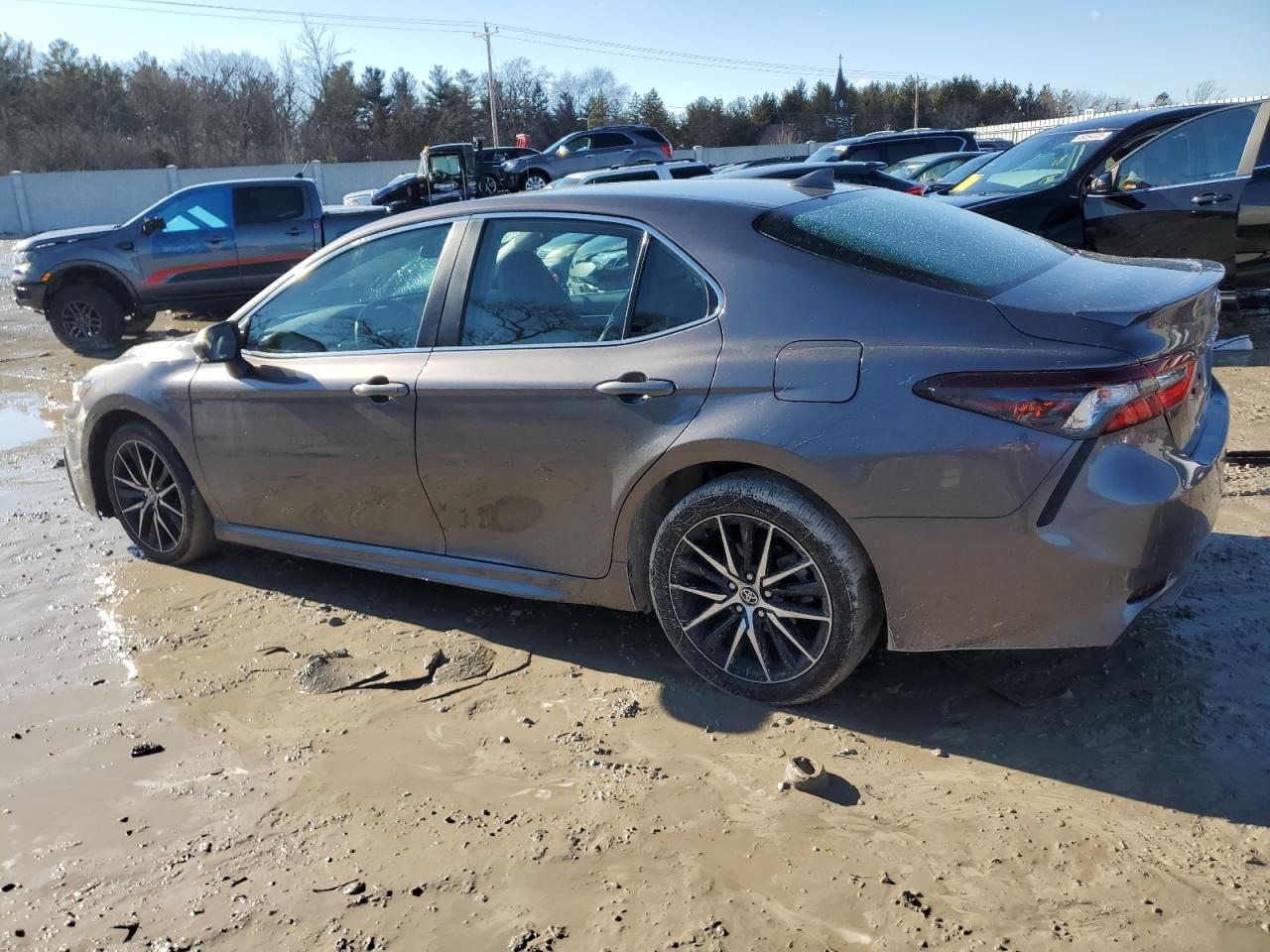 2024 Toyota Camry VIN 4T1G11AK3RU844066 Copart auction photo, front end / rear end damage thumbnail 2