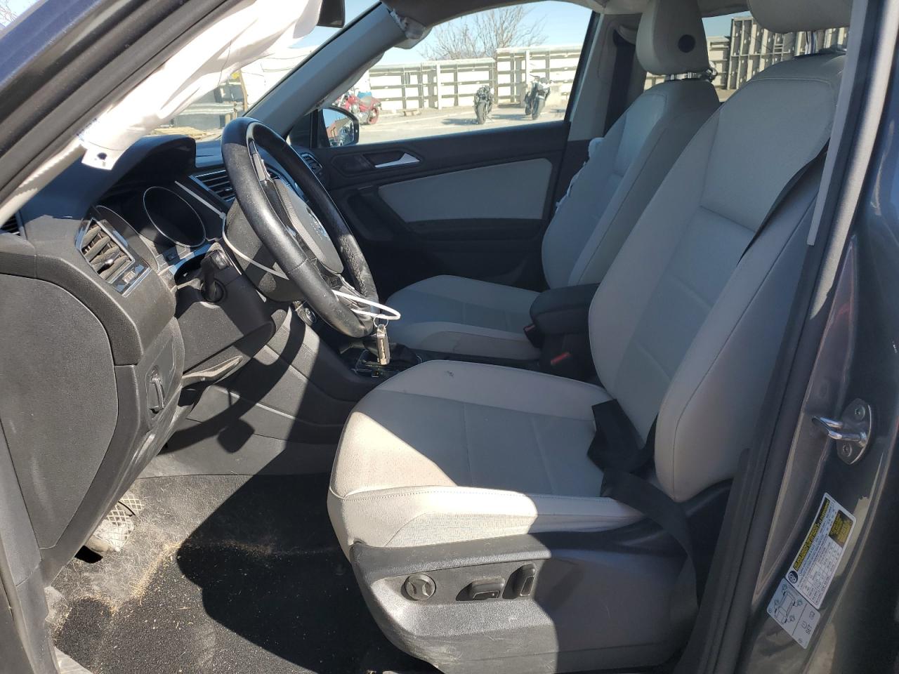 2019 Volkswagen Tiguan VIN 3VV2B7AX8KM153458 Copart auction photo, side / undercarriage damage thumbnail 7