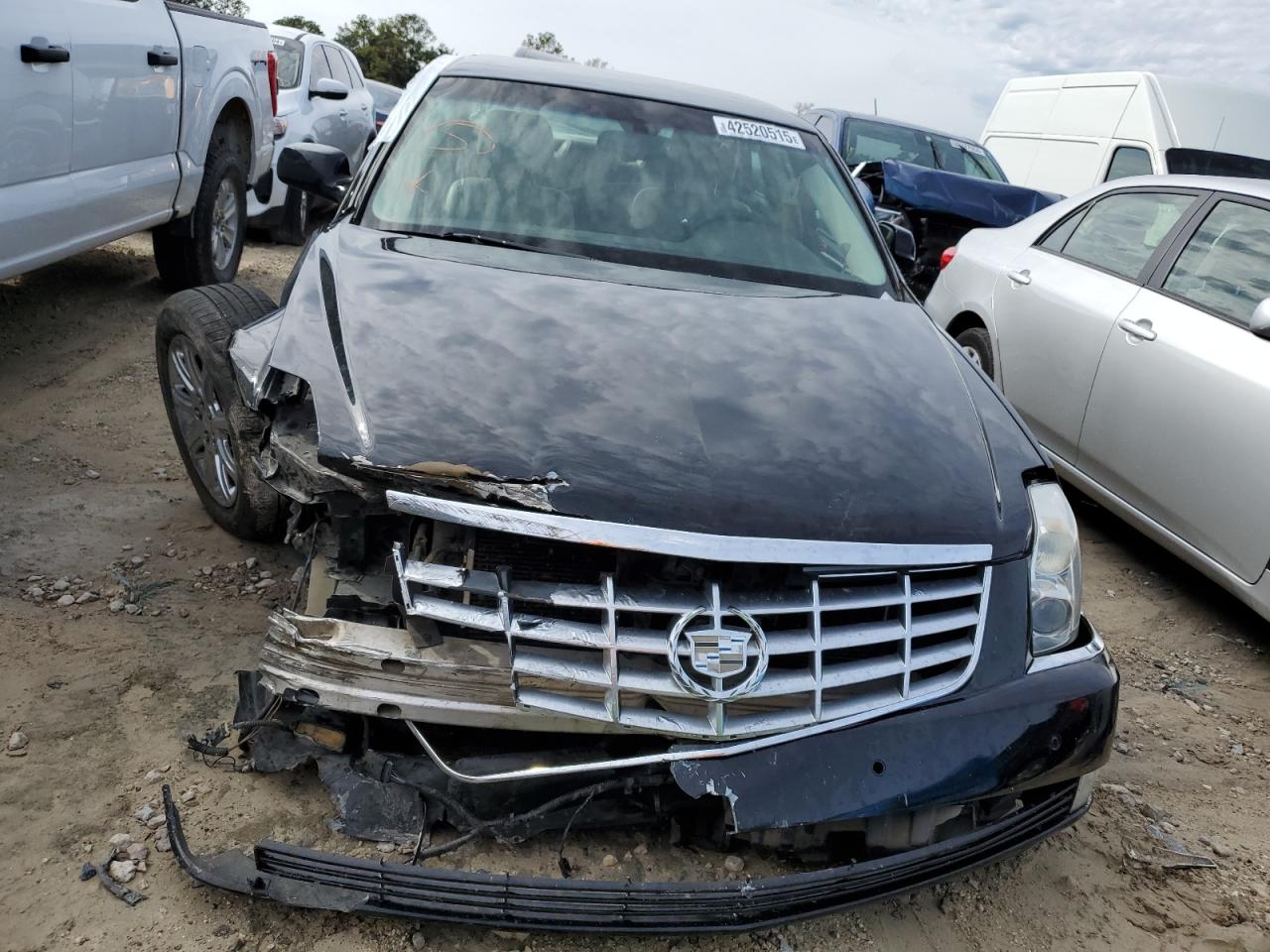 2009 Cadillac DTS VIN 1G6KD57Y09U121755 Copart auction photo, front end damage thumbnail 5
