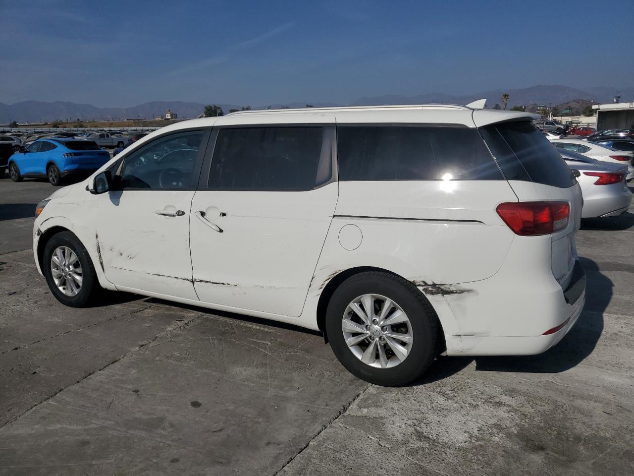 2015 KIA Sedona VIN KNDMB5C14F6074959 Copart auction photo, rear end damage thumbnail 2