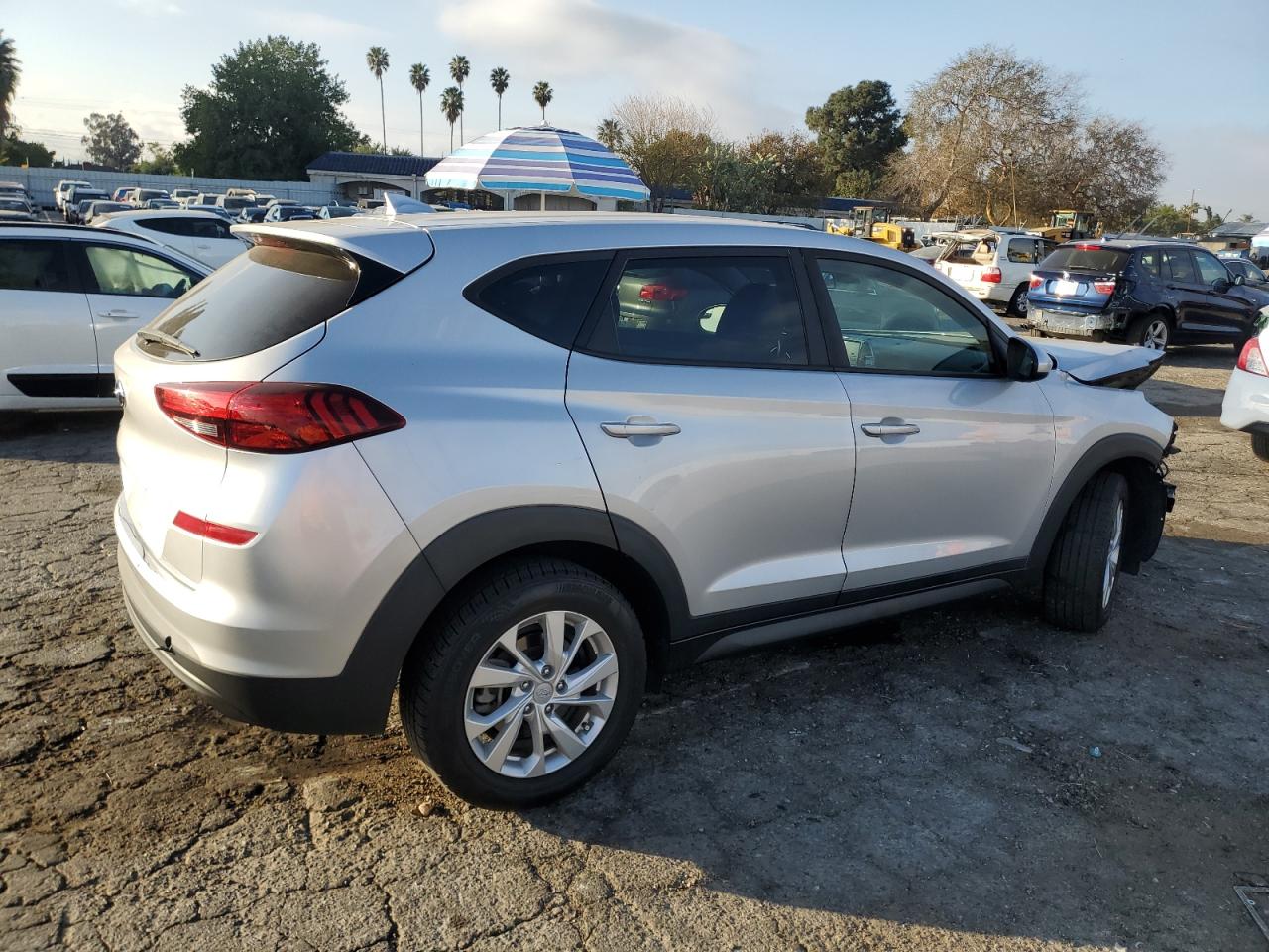 2019 Hyundai Tucson VIN KM8J23A47KU858400 Copart auction photo, front end / rear end damage thumbnail 3