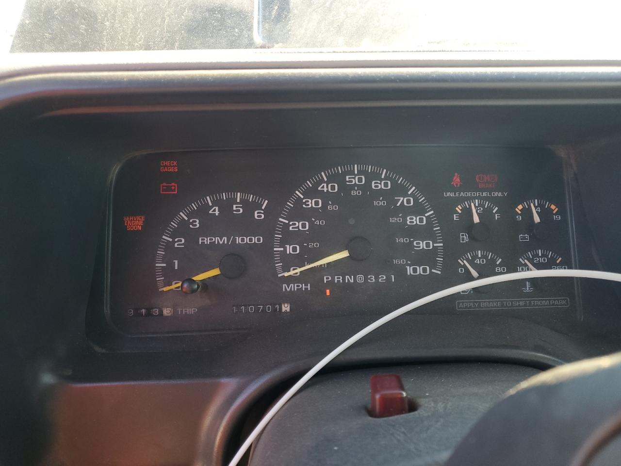1997 Chevrolet GMT-400 VIN 1GCGC29J0VE175503 Copart auction photo, front end / mechanical damage thumbnail 9