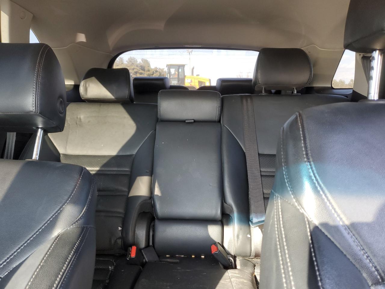 2019 KIA Sorento VIN 5XYPHDA54KG537671 Copart auction photo, front end / side damage thumbnail 10