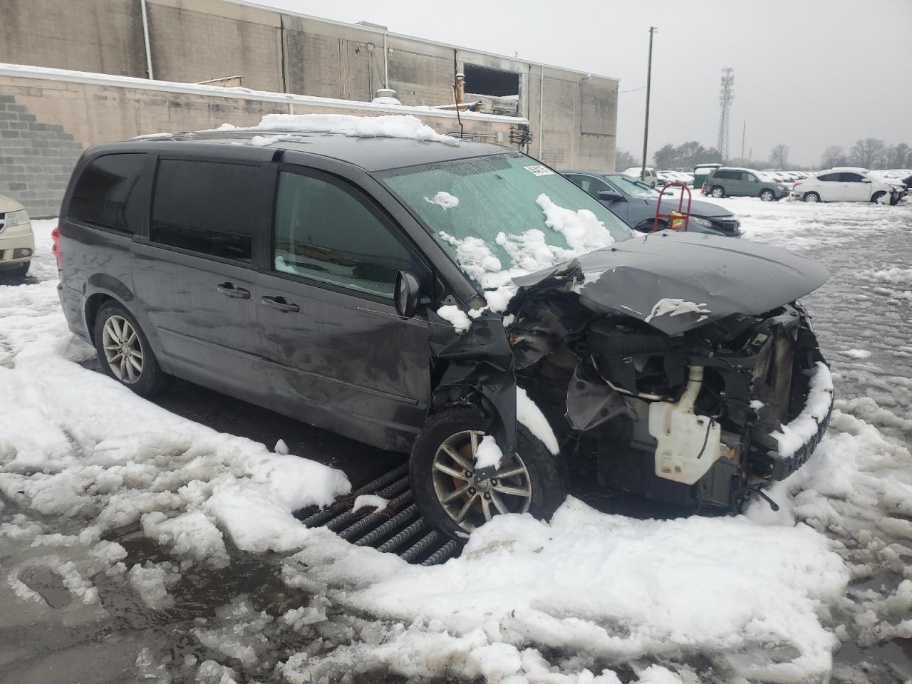 2014 Dodge Caravan VIN 2C4RDGBG4ER459446 Copart auction photo, front end / undercarriage damage thumbnail 4