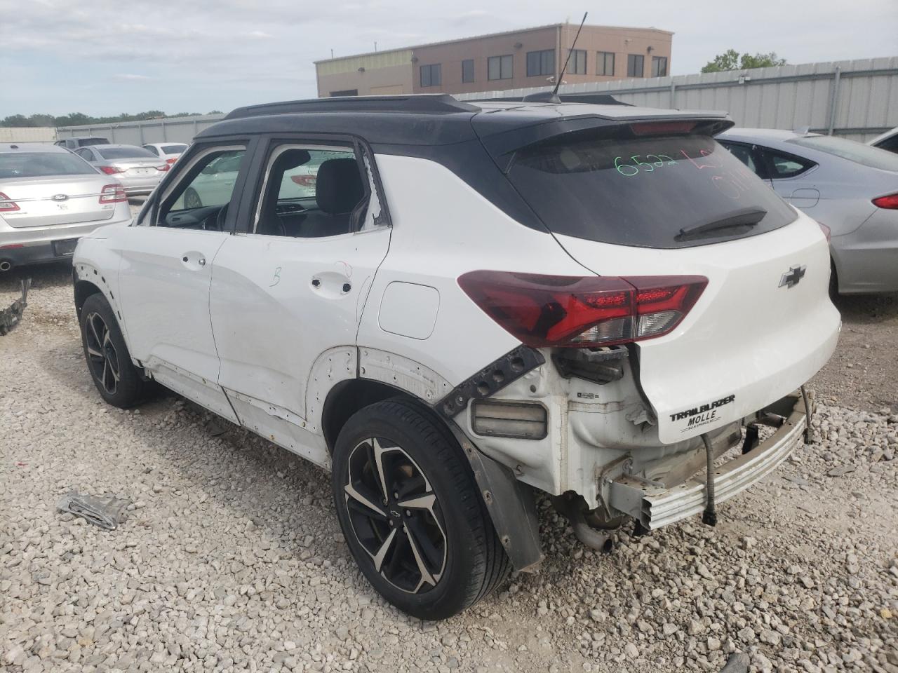 2021 Chevrolet TrailBlazer VIN KL79MTSL2MB058803 Copart auction photo, all over damage thumbnail 2