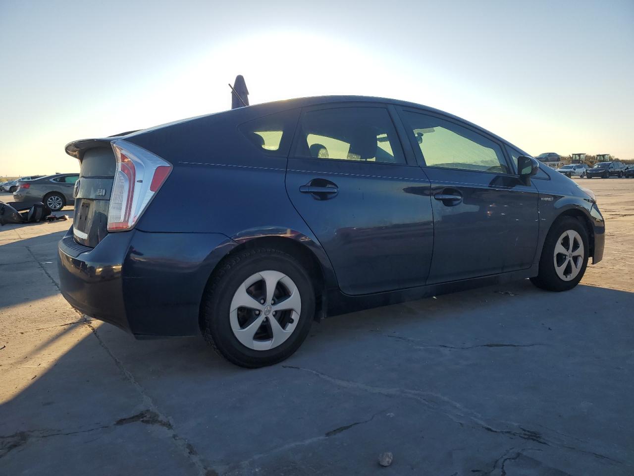 2014 Toyota Prius VIN JTDKN3DUXE1764612 Copart auction photo, hail / minor dent/scratches damage thumbnail 3