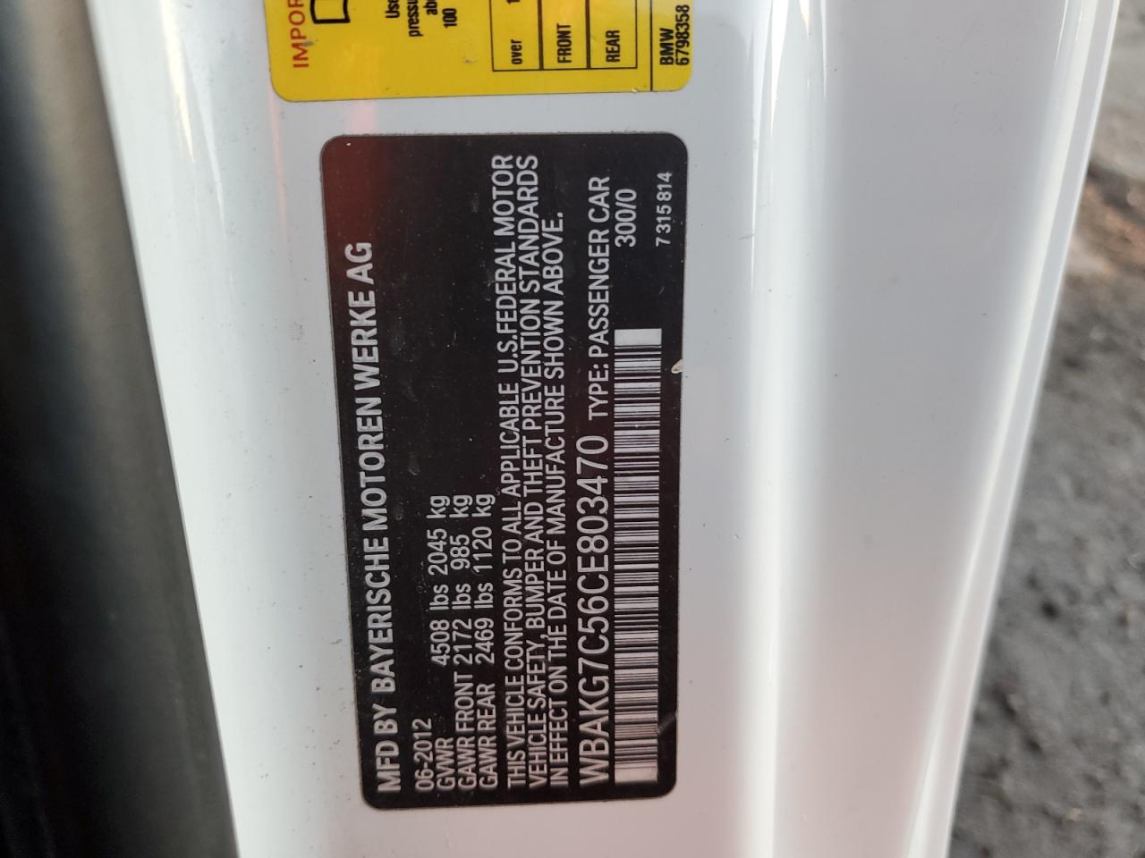 2012 BMW 3er VIN WBAKG7C56CE803470 Copart auction photo, front end damage thumbnail 13