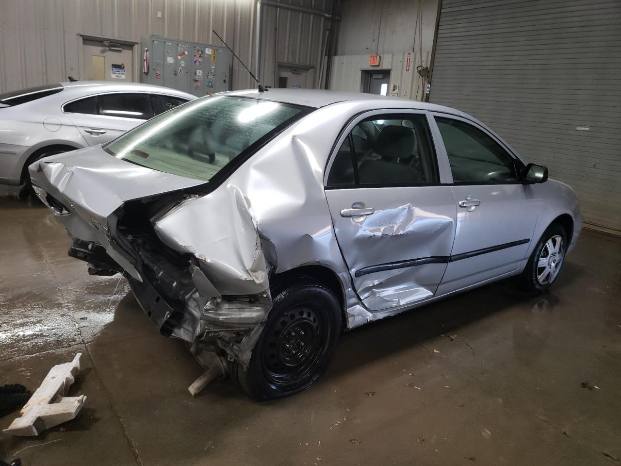 2008 Toyota Corolla VIN 1NXBR32E98Z051392 Copart auction photo, rear end / side damage thumbnail 3