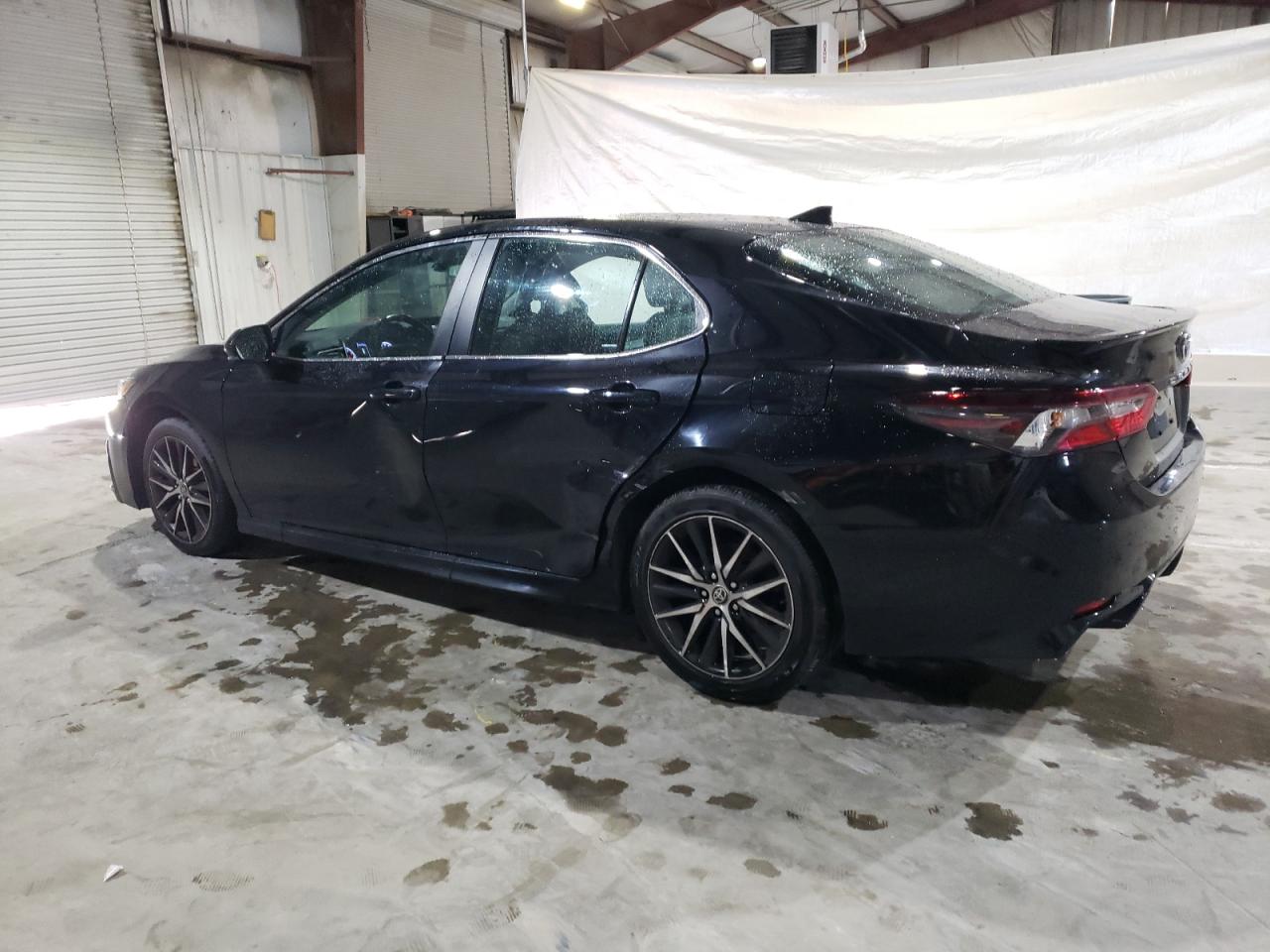 2022 Toyota Camry VIN 4T1G11AK3NU675712 Copart auction photo, side damage thumbnail 2