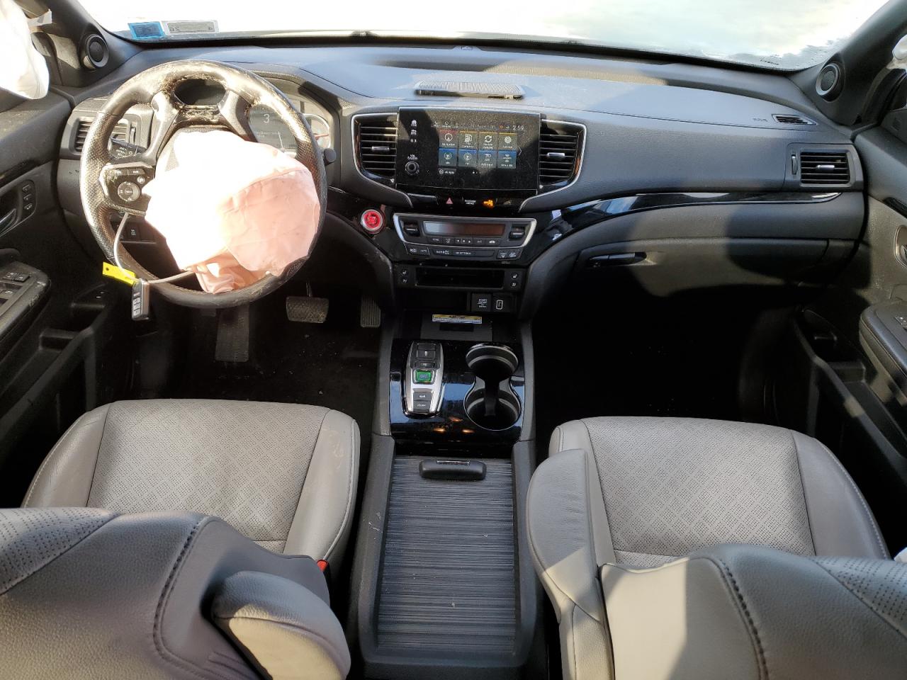 2019 Honda Passport VIN 5FNYF8H05KB000097 Copart auction photo, all over / mechanical damage thumbnail 8