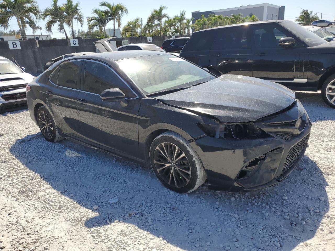 2019 Toyota Camry VIN 4T1B11HK7KU698440 Copart auction photo, front end damage thumbnail 4
