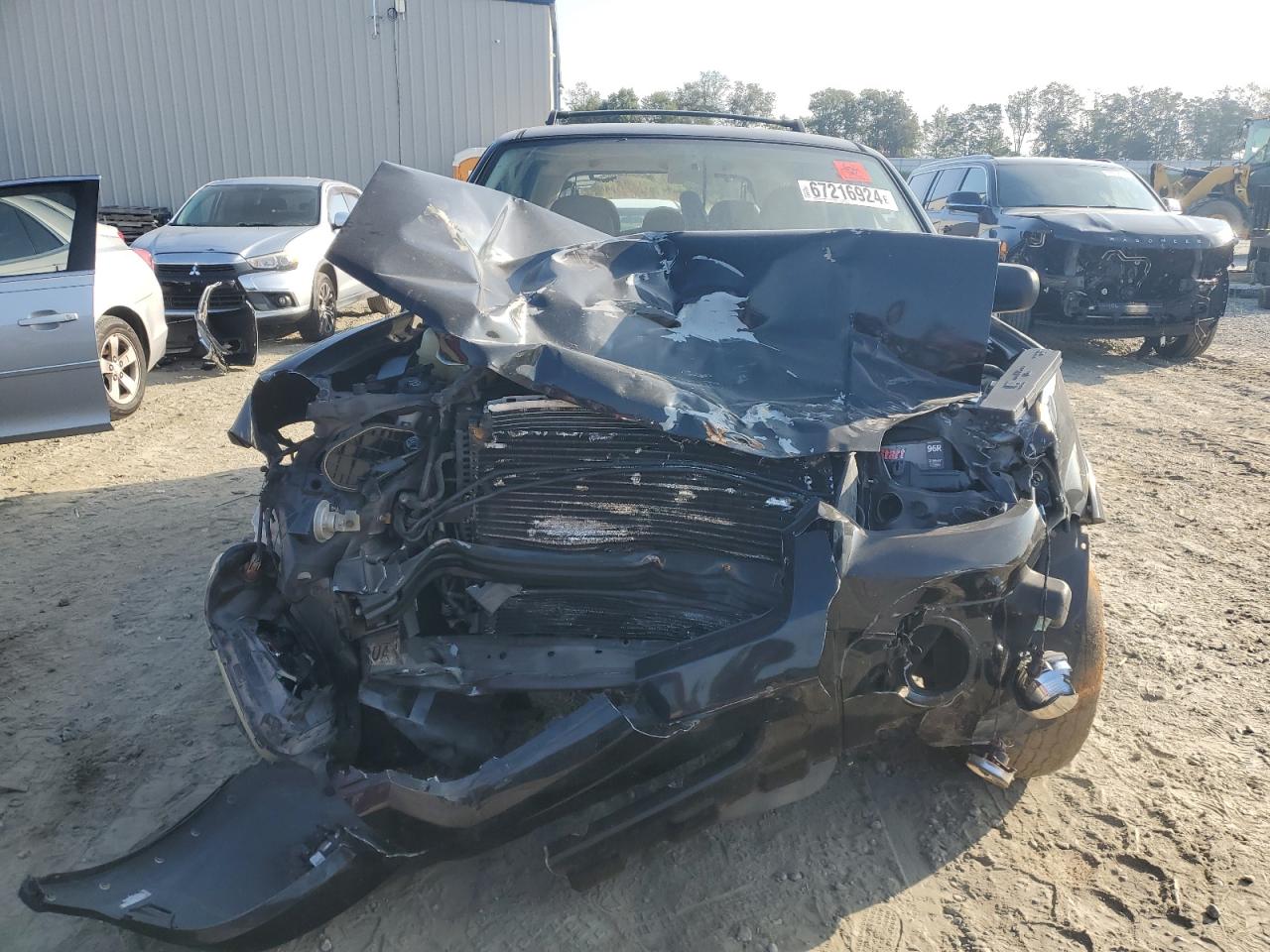 2005 Ford Escape VIN 1FMYU04185KA78981 Copart auction photo, front end / side damage thumbnail 5