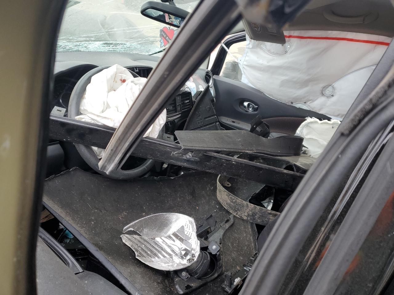 2016 Nissan Versa VIN 3N1CE2CPXGL408797 Copart auction photo, all over damage thumbnail 8