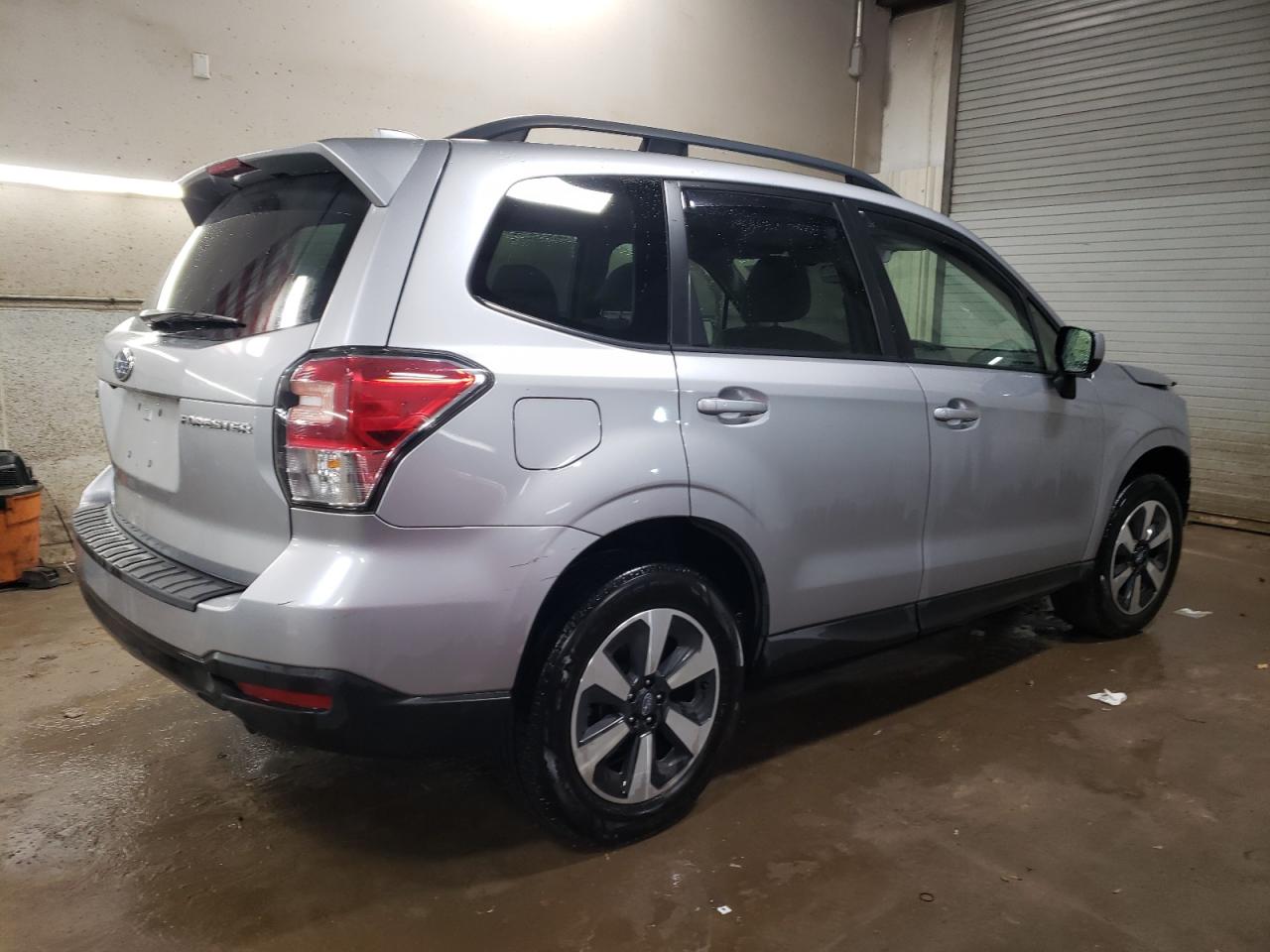 2018 Subaru Forester VIN JF2SJAGC7JH582517 Copart auction photo, front end damage thumbnail 3