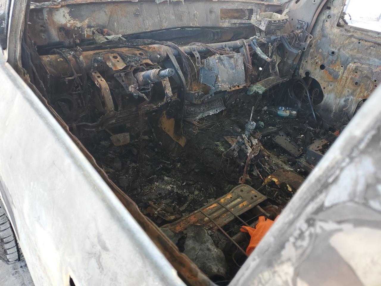 2014 Toyota Tundra VIN 5TFDY5F13EX370770 Copart auction photo, burn damage thumbnail 8