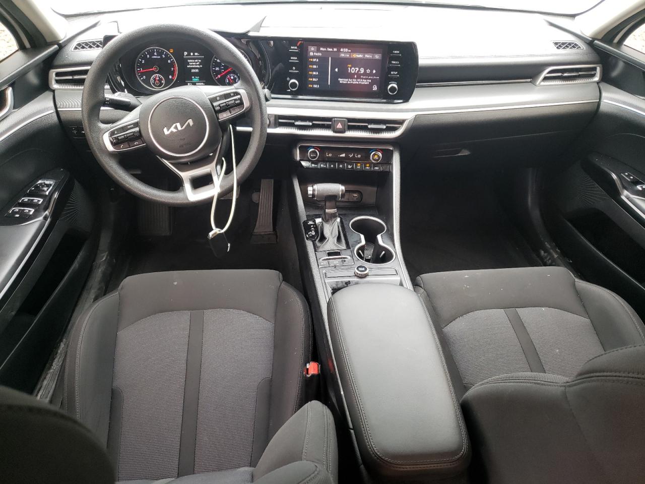 2022 KIA K5 VIN 5XXG14J27NG106549 Copart auction photo, rear end / minor dent/scratches damage thumbnail 8