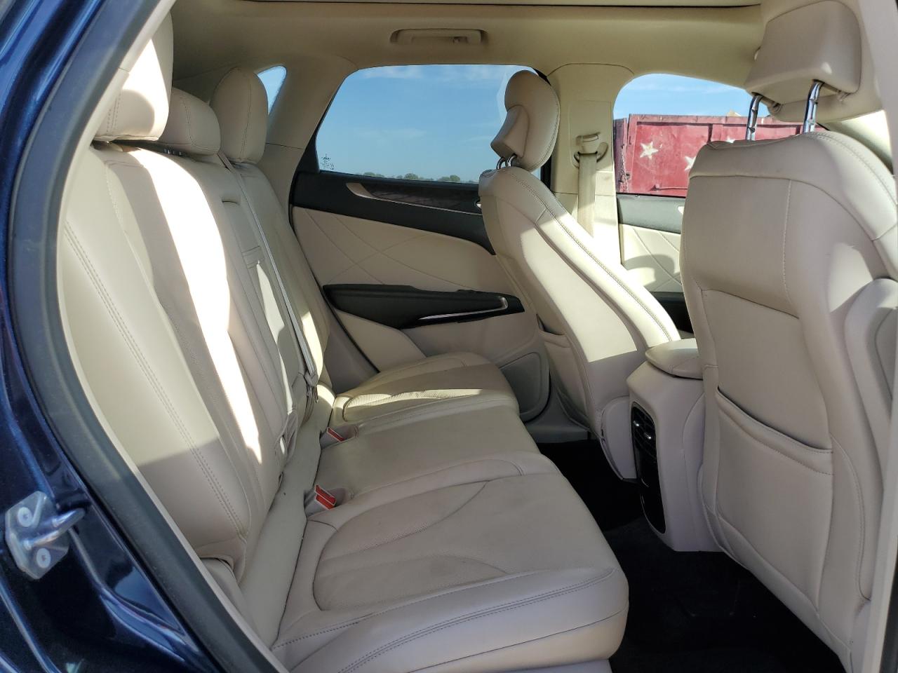2017 Lincoln MKC VIN 5LMCJ3C96HUL55399 Copart auction photo, water/flood damage thumbnail 11