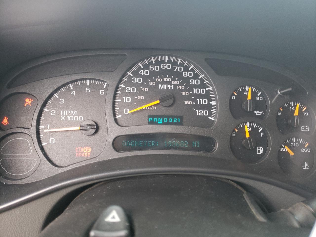 2005 Chevrolet Avalanche VIN 3GNEK12Z95G180977 Copart auction photo, front end damage thumbnail 9