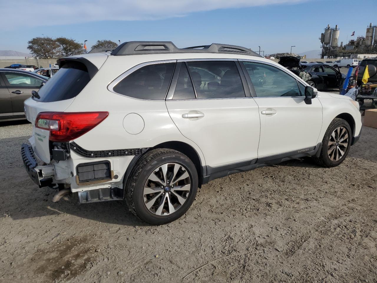 2015 Subaru Outback VIN 4S4BSENC0F3293596 Copart auction photo, rear end damage thumbnail 3