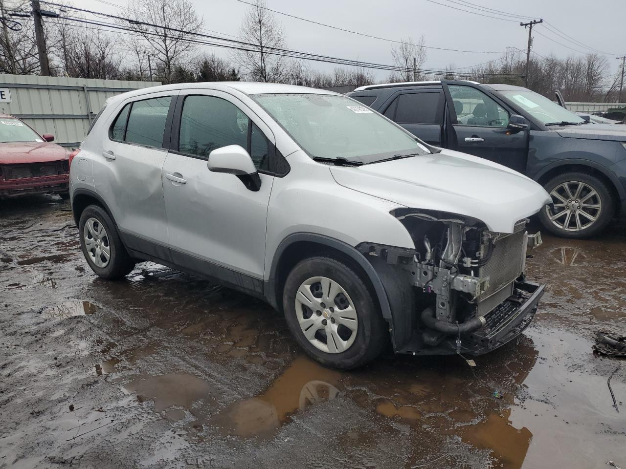 2016 Chevrolet Trax VIN 3GNCJKSBXGL221775 Copart auction photo, front end / side damage thumbnail 4