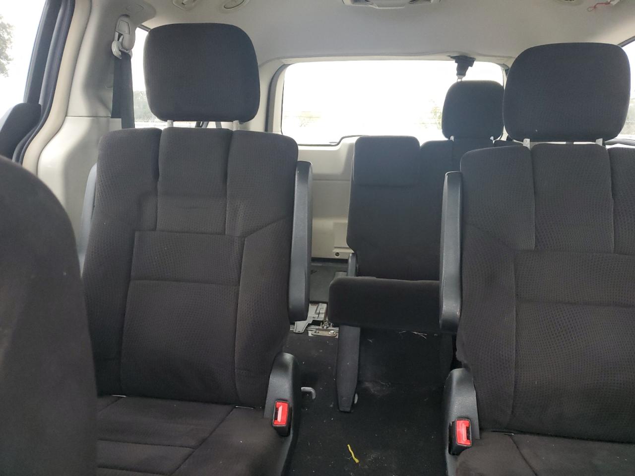 2013 Dodge Caravan VIN 2C4RDGDG5DR608670 Copart auction photo, front end damage thumbnail 10