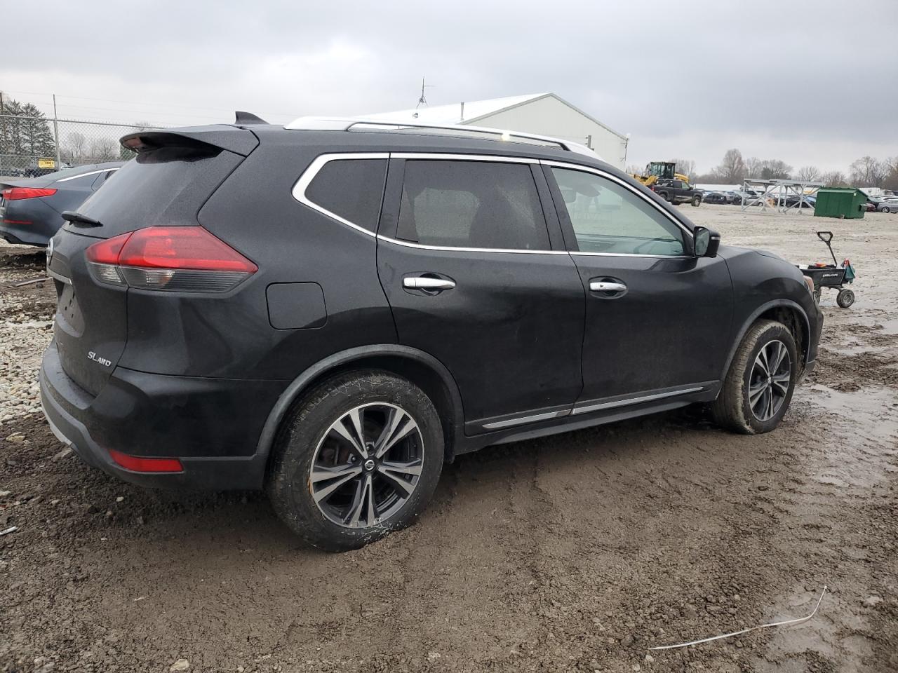2018 Nissan Rogue VIN JN8AT2MV7JW318360 Copart auction photo, side / minor dent/scratches damage thumbnail 3
