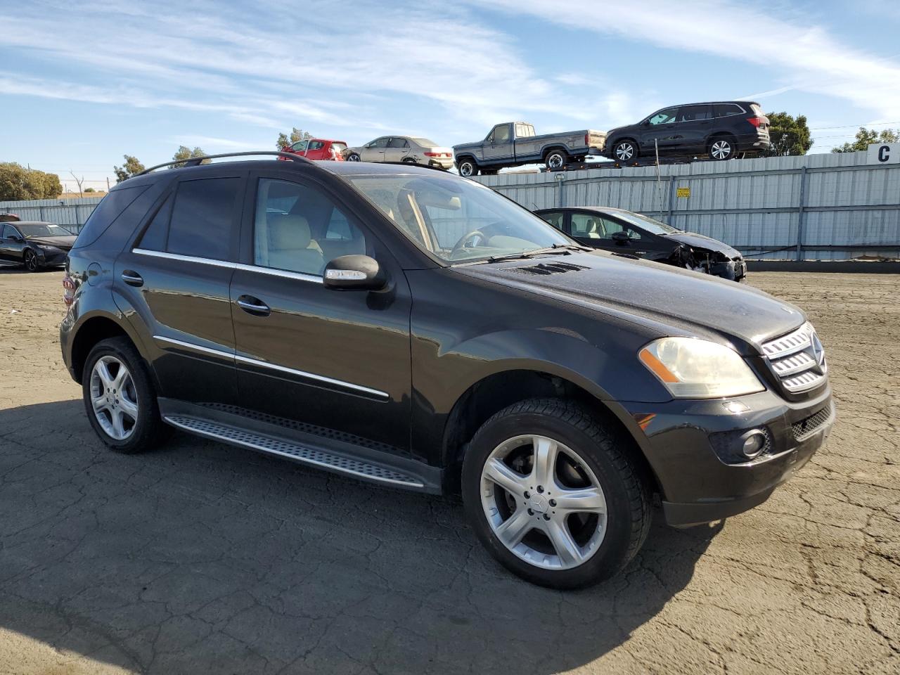 2008 Mercedes-Benz M-klasse VIN 4JGBB86E28A327053 Copart auction photo, rear end damage thumbnail 4