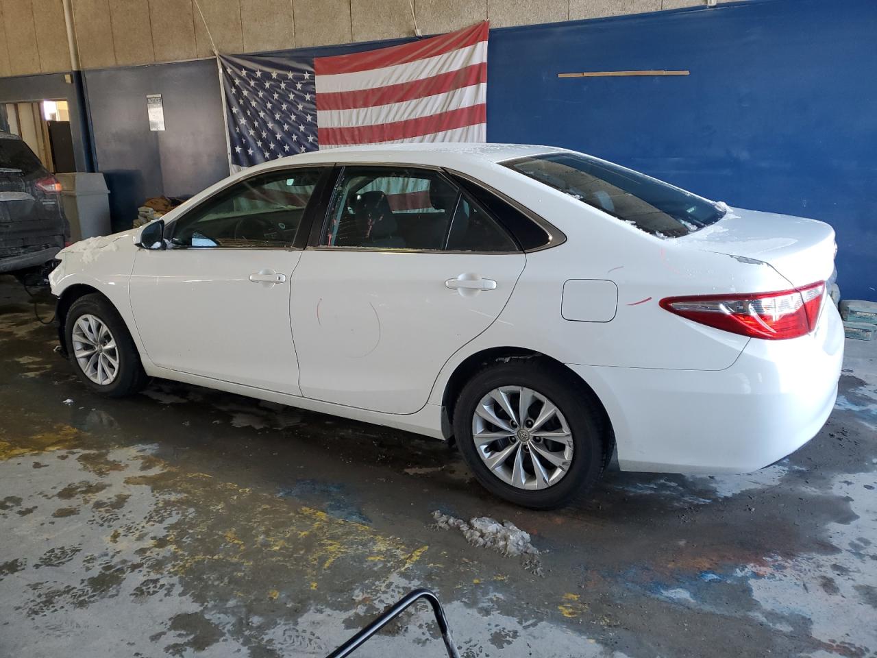 2016 Toyota Camry VIN 4T4BF1FKXGR565740 Copart auction photo, front end / undercarriage damage thumbnail 2