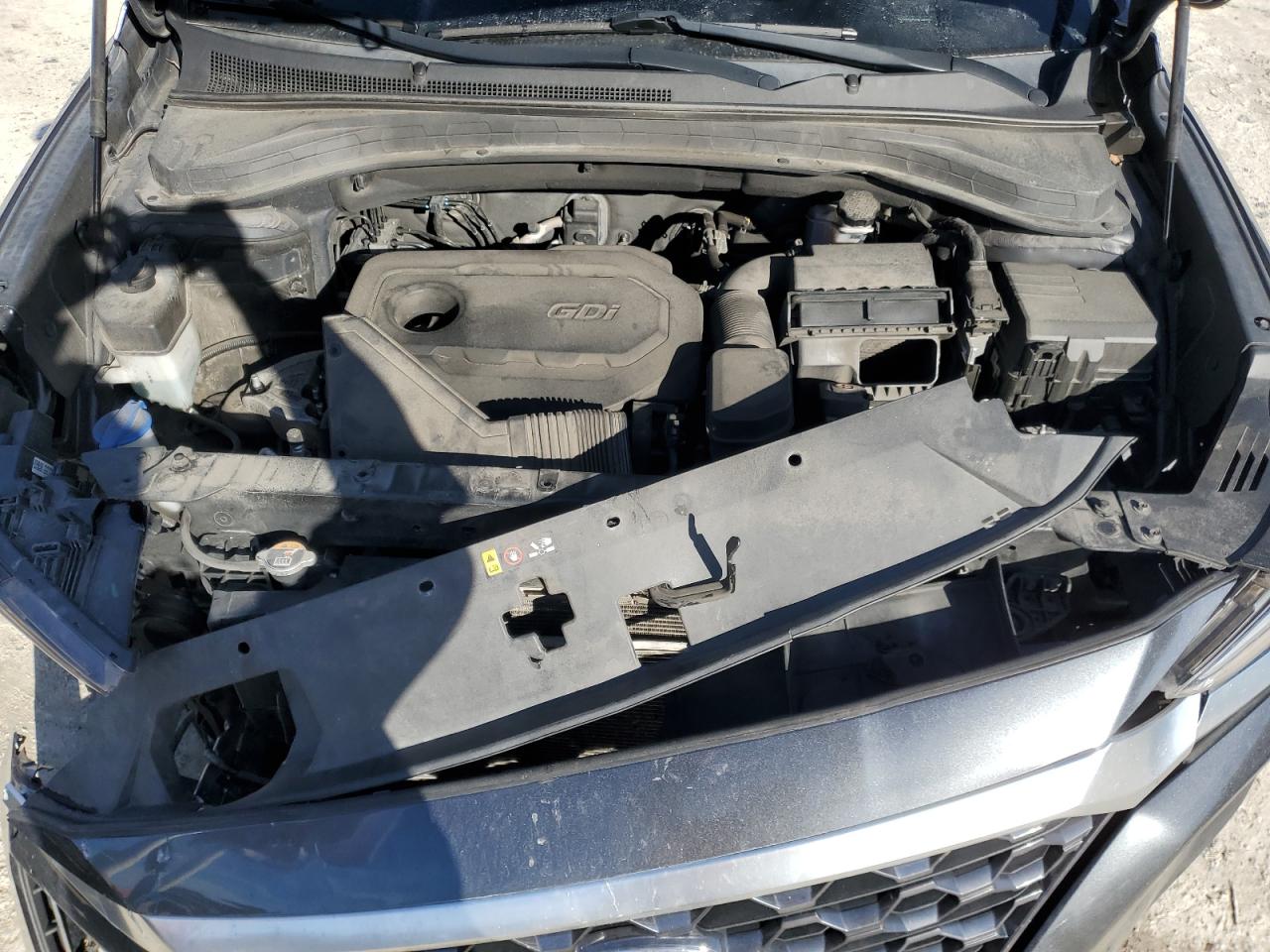 2020 Hyundai Santa Fe VIN 5NMS3CAD5LH258926 Copart auction photo, front end / minor dent/scratches damage thumbnail 14