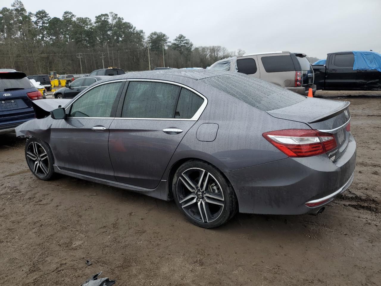 2017 Honda Accord VIN 1HGCR2F55HA186546 Copart auction photo, front end damage thumbnail 2