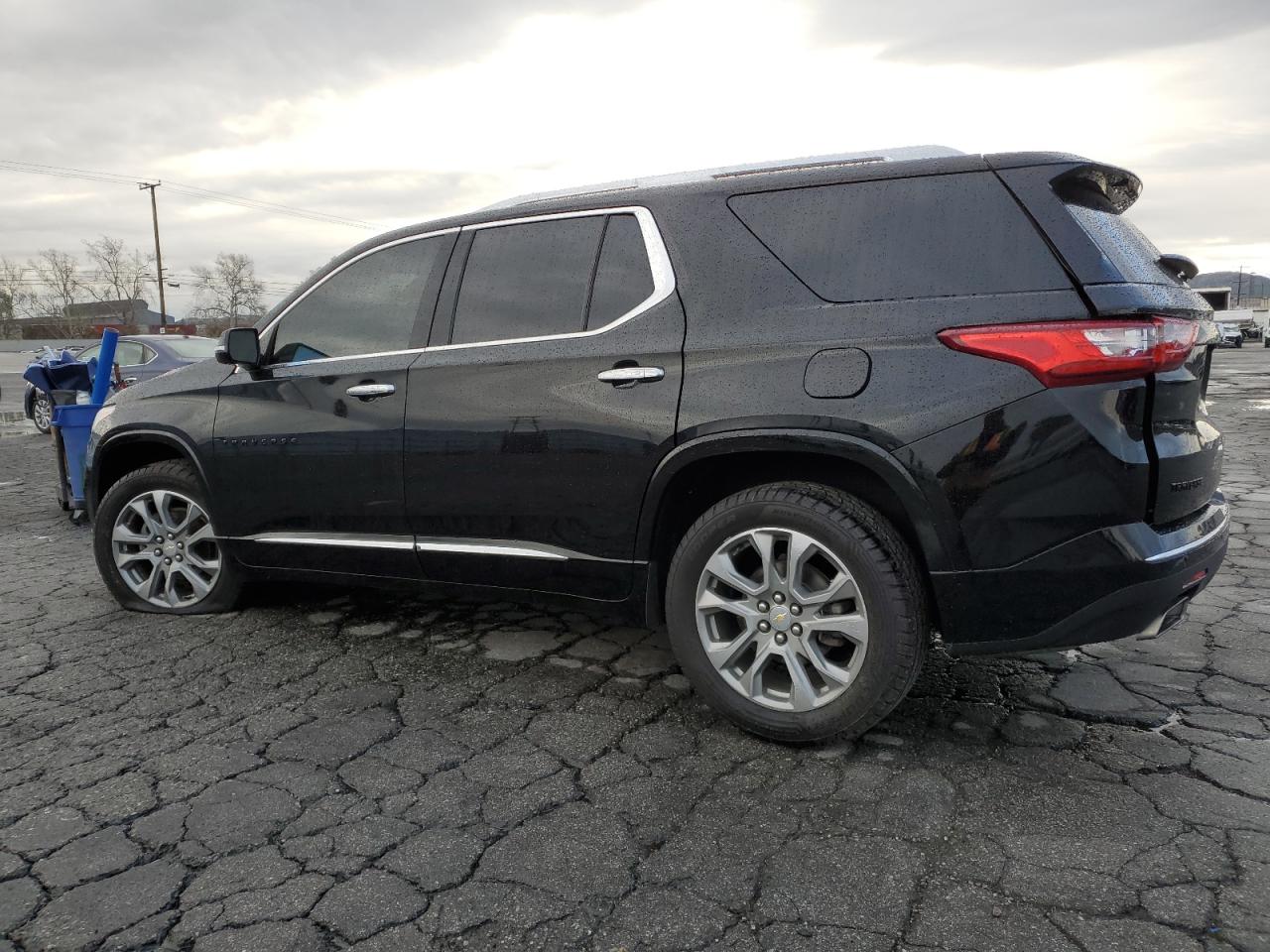 2019 Chevrolet Traverse VIN 1GNERKKW3KJ168177 Copart auction photo, side damage thumbnail 2
