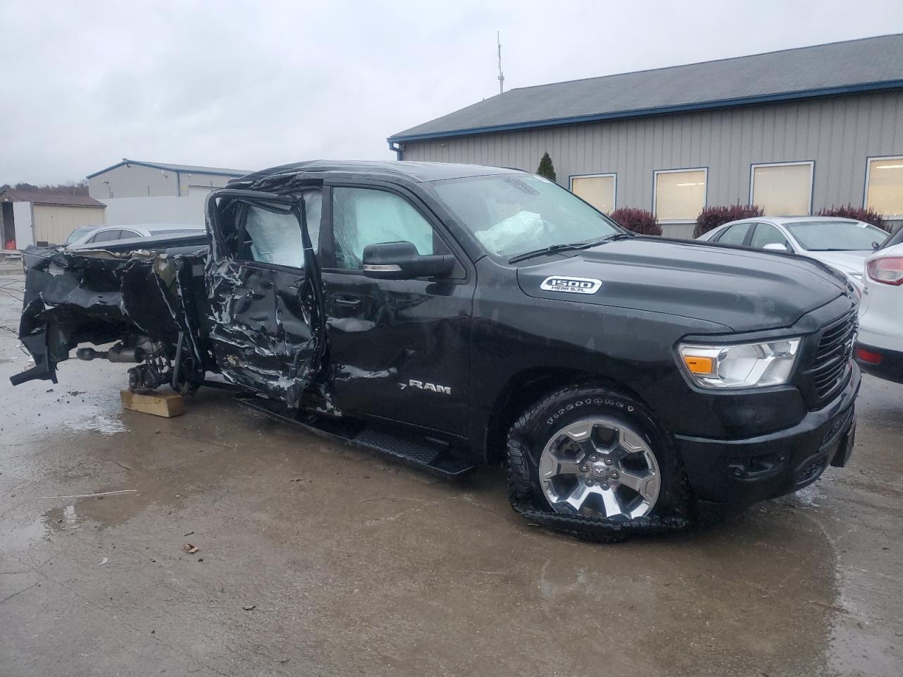 2019 RAM 1500 VIN 1C6SRFFTXKN621553 Copart auction photo, rear end / side damage thumbnail 4
