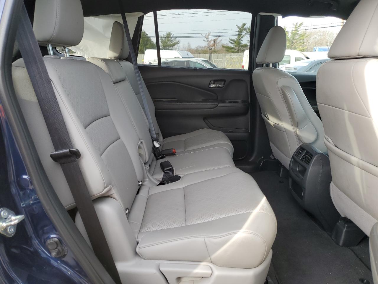 2020 Honda Passport VIN 5FNYF8H5XLB009035 Copart auction photo, side damage thumbnail 10